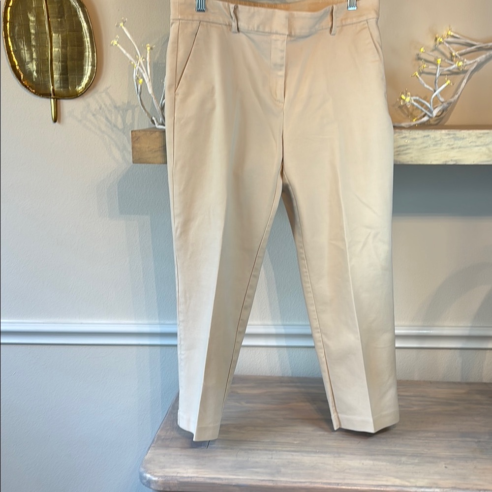 Women’s Capri tan pants